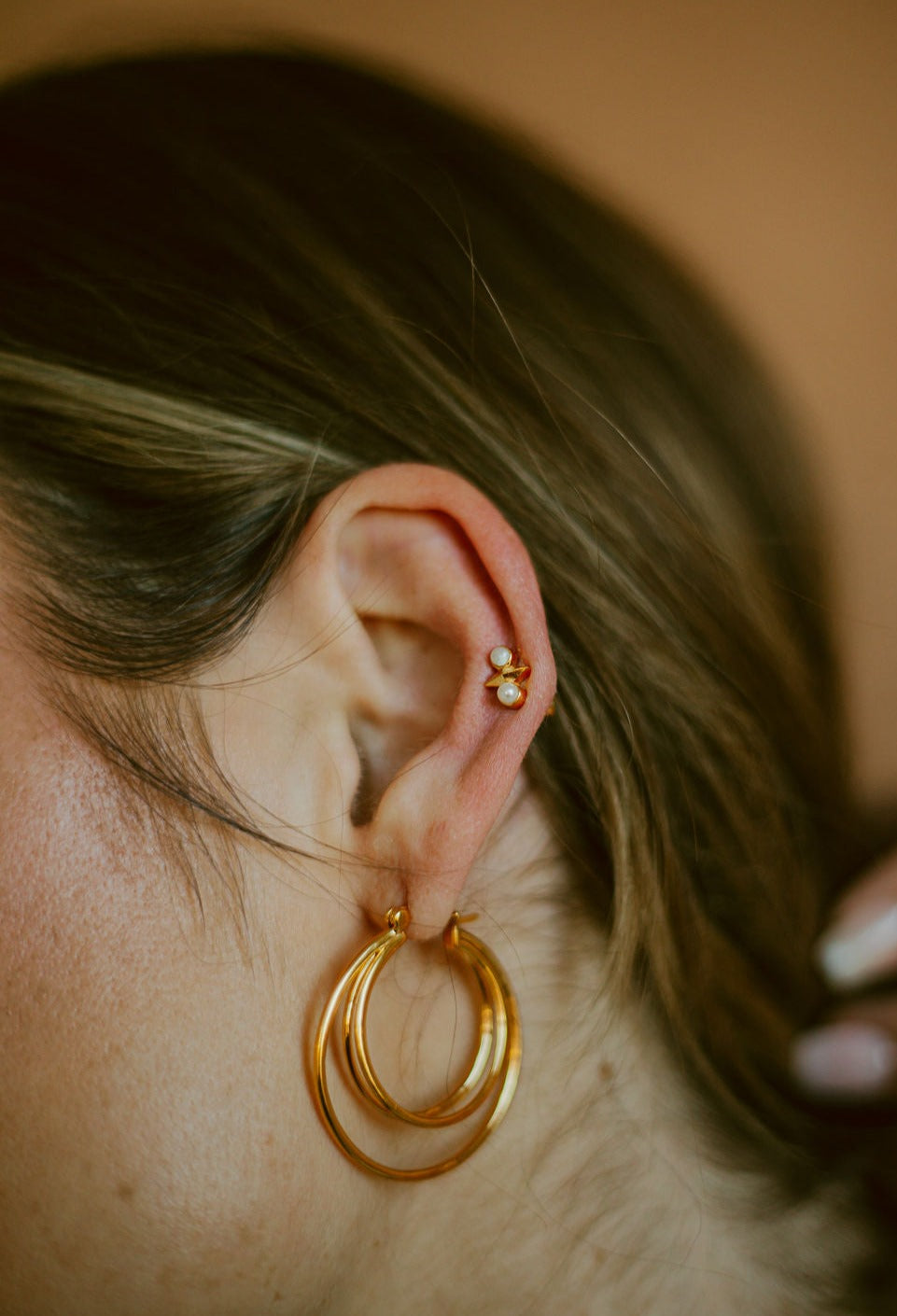 sierra winter gold vermeil and freshwater pearl atlas stud earrings