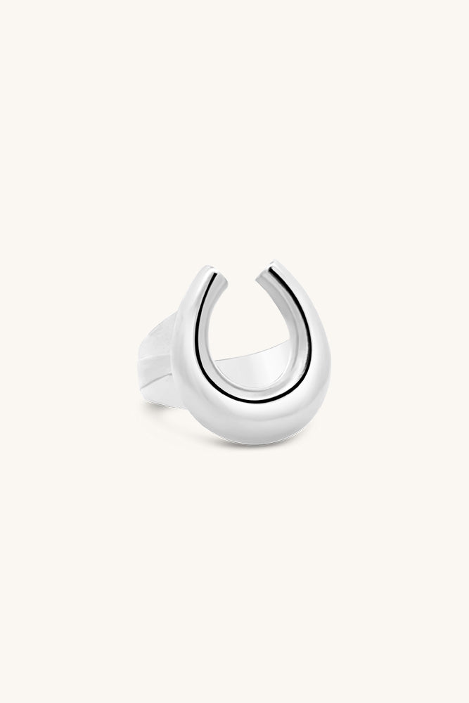 sierra winter easy rider chunky silver horseshoe statement ring