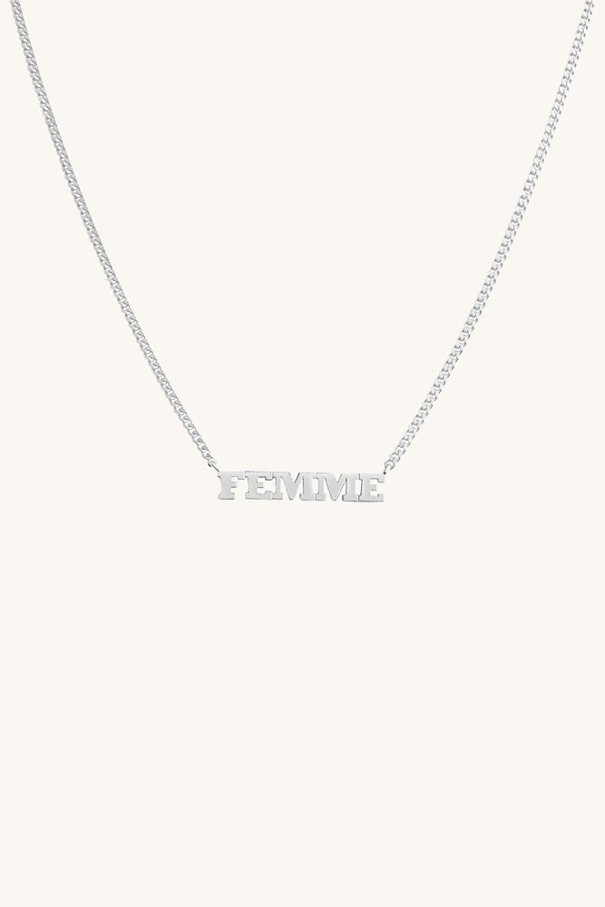 sierra winter silver femme script necklace