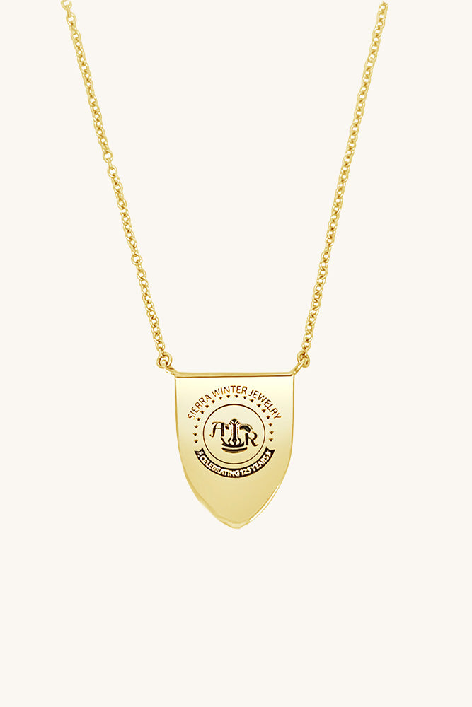 
                      
                        american royal x sierra winter Loula Necklace gold
                      
                    