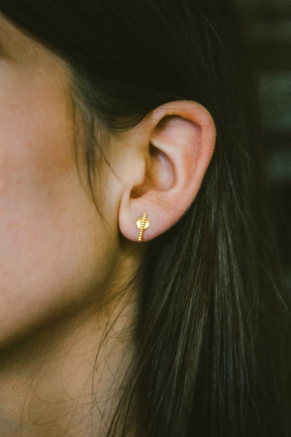 gold circle bar stud earrings